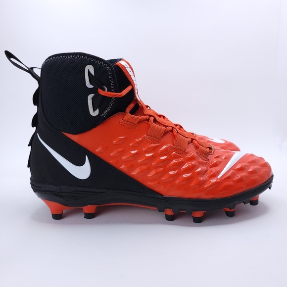 nike force savage varsity cleats